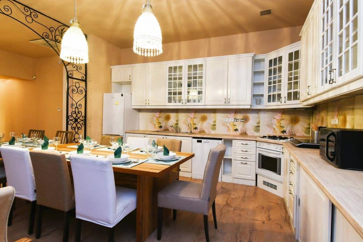 Very Central Very Spacious New Home Budapeste Exterior foto