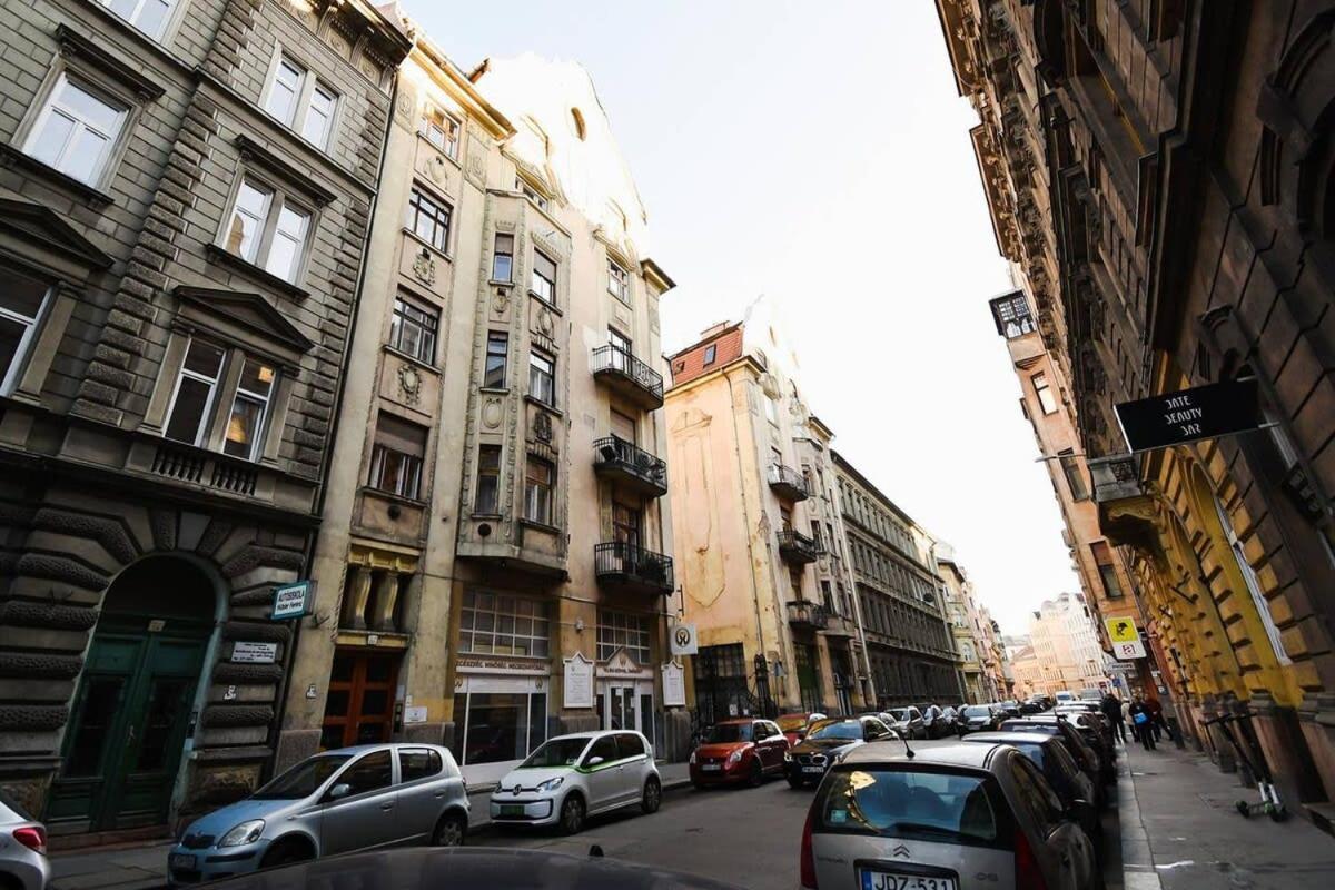 Very Central Very Spacious New Home Budapeste Exterior foto