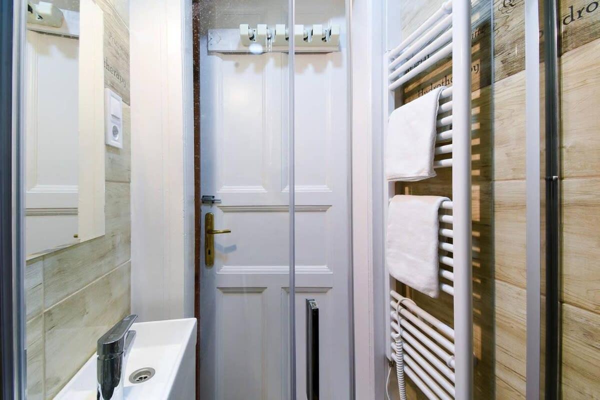 Very Central Very Spacious New Home Budapeste Exterior foto