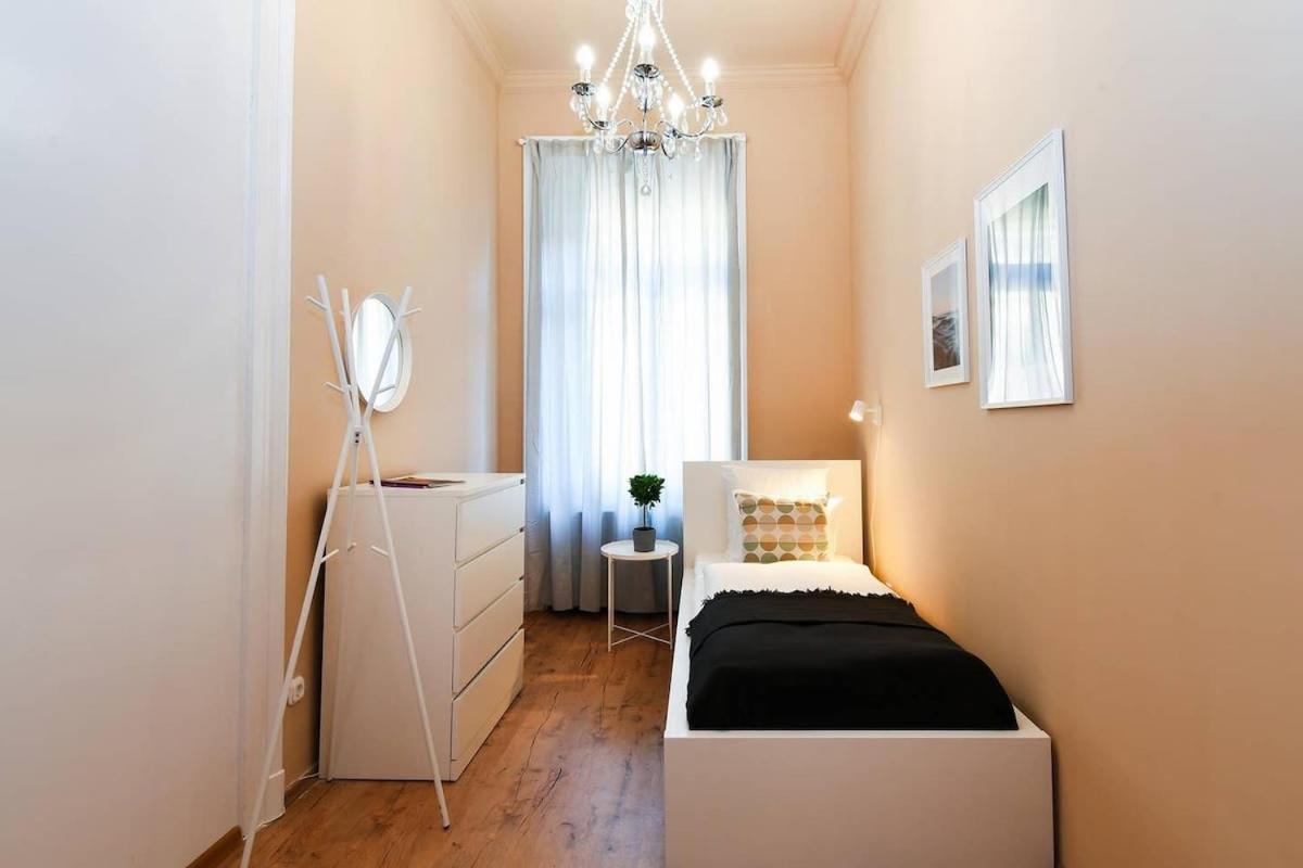 Very Central Very Spacious New Home Budapeste Exterior foto