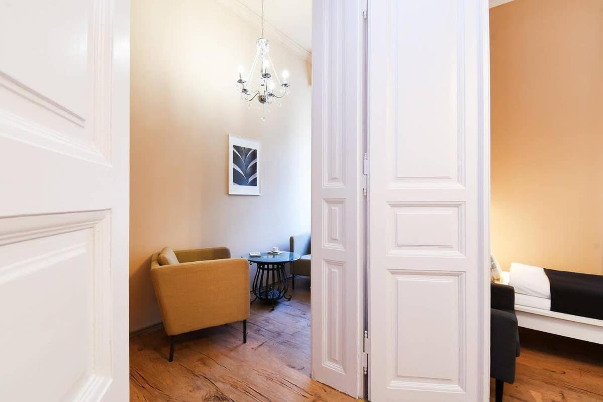Very Central Very Spacious New Home Budapeste Exterior foto