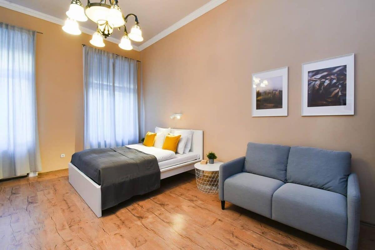 Very Central Very Spacious New Home Budapeste Exterior foto